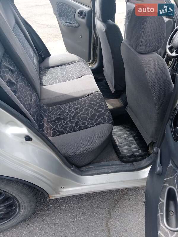 Седан Daewoo Lanos 2002 в Звягеле