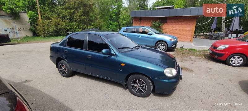Седан Daewoo Lanos 1998 в 