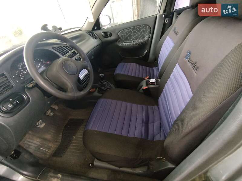Хэтчбек Daewoo Lanos 2002 в Виннице