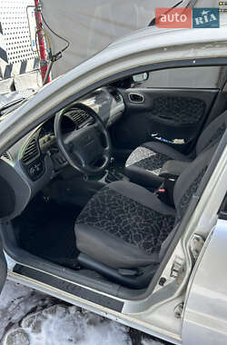 Седан Daewoo Lanos 2004 в 