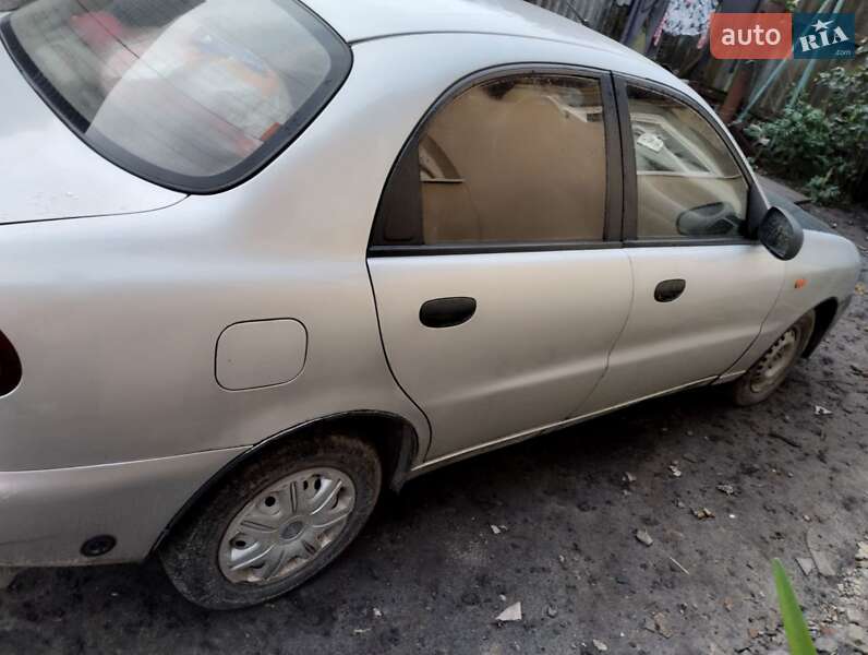 Седан Daewoo Lanos 2007 в Кременці