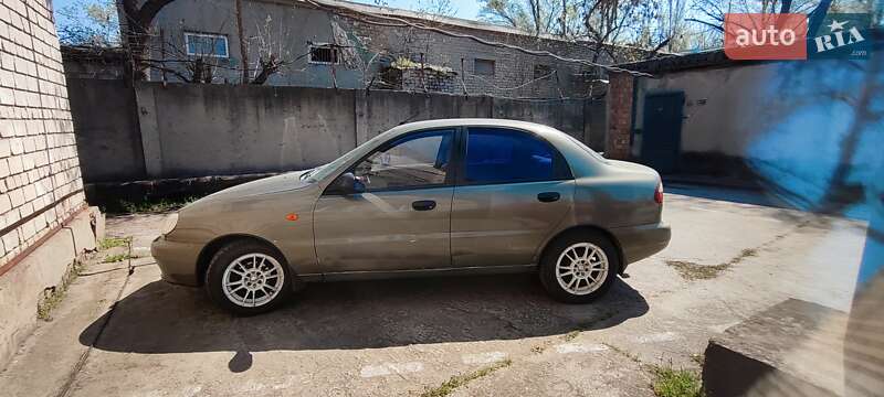 Седан Daewoo Lanos 2006 в Кам'янському