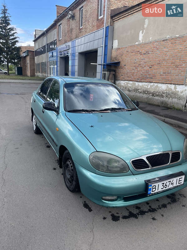 Седан Daewoo Lanos 1998 в 