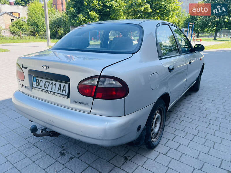 Седан Daewoo Lanos 2004 в Львове