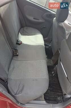 Седан Daewoo Lanos 2006 в Киеве
