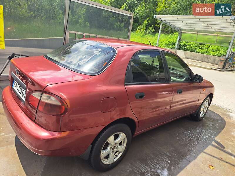 Седан Daewoo Lanos 2006 в Києві
