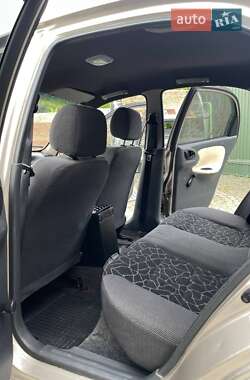 Седан Daewoo Lanos 2004 в 