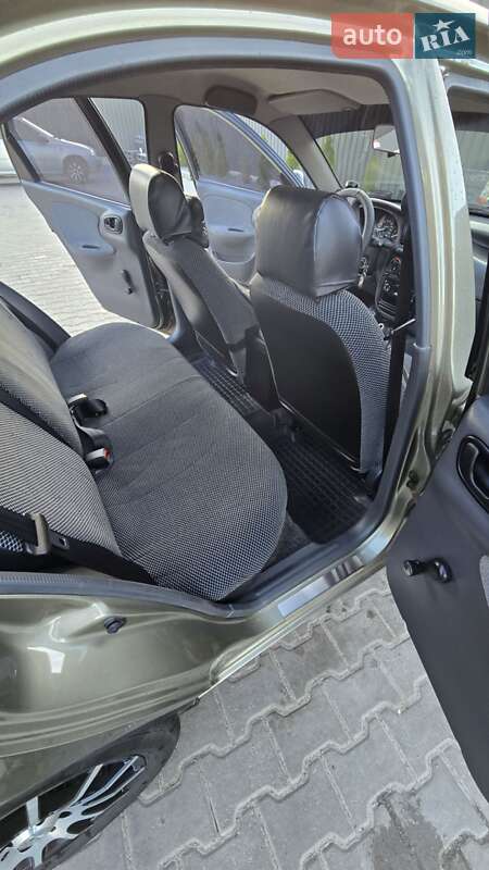 Седан Daewoo Lanos 2006 в Одессе