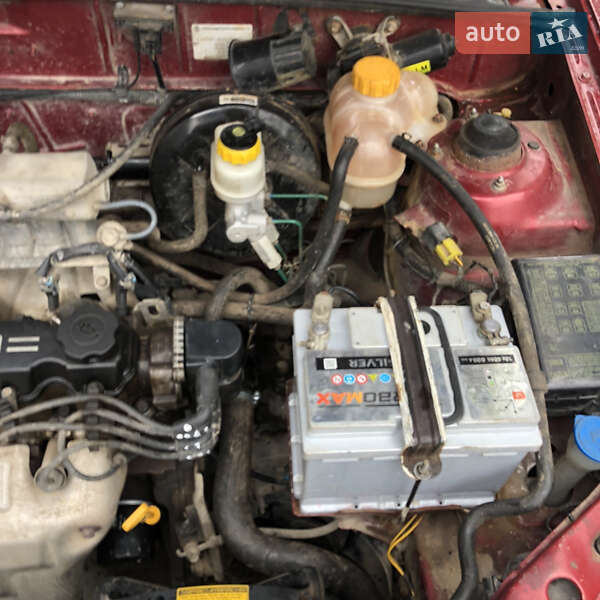 Седан Daewoo Lanos 2005 в Львове