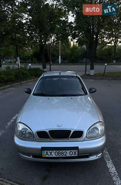 Седан Daewoo Lanos 2003 в Харькове