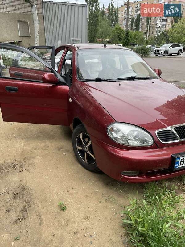 Седан Daewoo Lanos 2005 в Николаеве