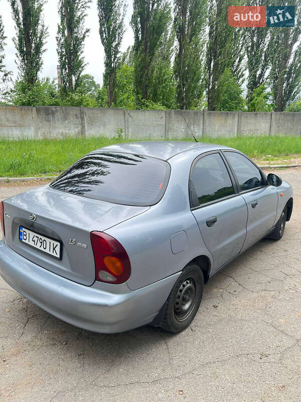 Седан Daewoo Lanos 2010 в Полтаве