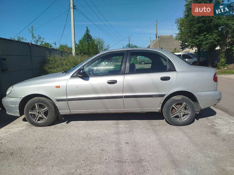 Седан Daewoo Lanos 2004 в Харькове