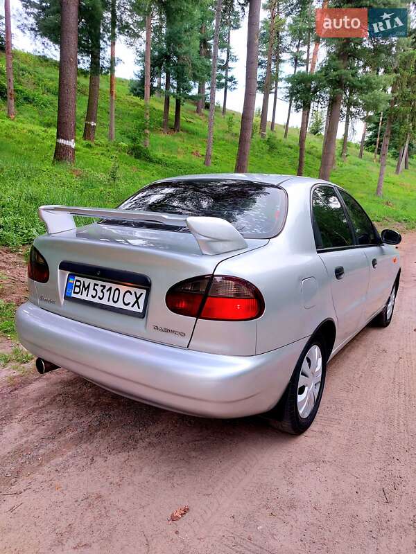 Седан Daewoo Lanos 2006 в Тростянце