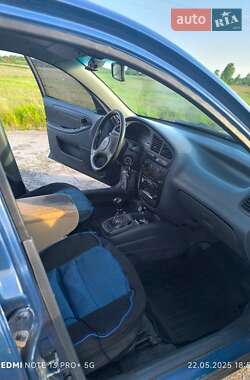 Седан Daewoo Lanos 2011 в 