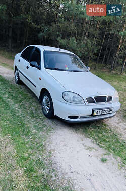 Седан Daewoo Lanos 2001 в Вышгороде