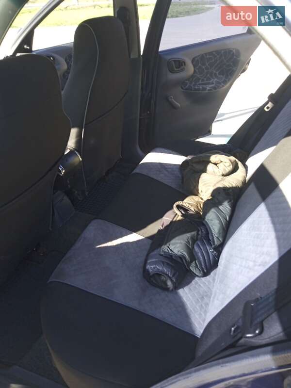 Седан Daewoo Lanos 2003 в Хмельницком