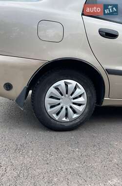 Седан Daewoo Lanos 2004 в 