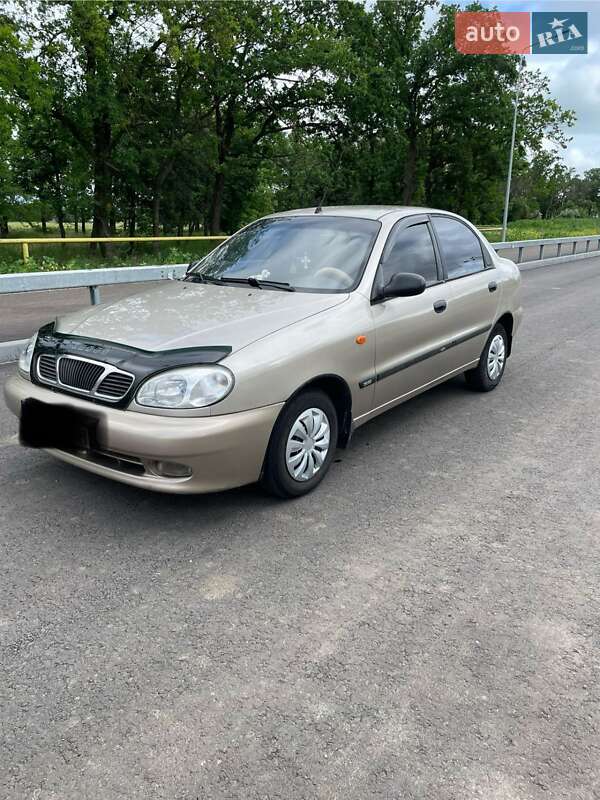 Седан Daewoo Lanos 2004 в 