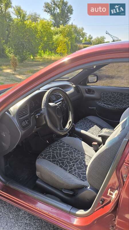 Седан Daewoo Lanos 2002 в Решетилівці