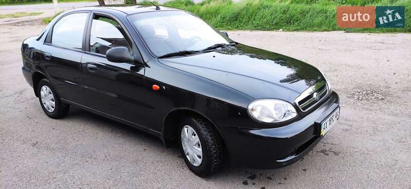 Седан Daewoo Lanos 2010 в Харькове
