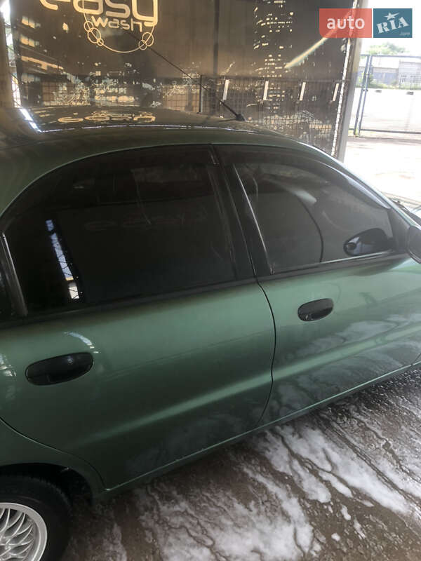 Седан Daewoo Lanos 2008 в Запоріжжі