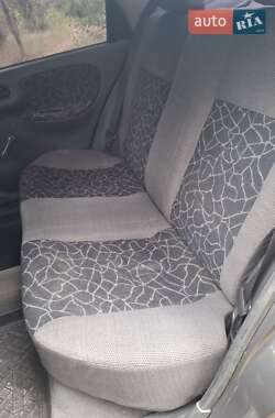 Седан Daewoo Lanos 2002 в 
