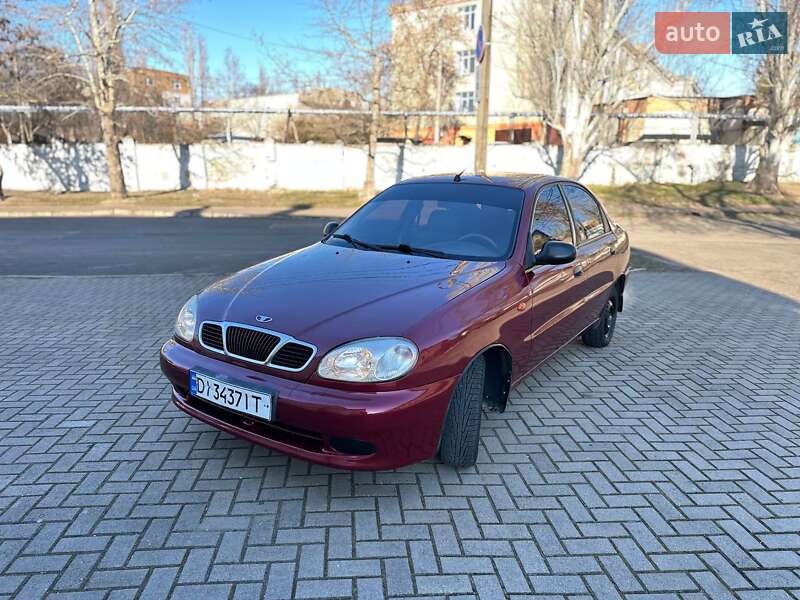 Седан Daewoo Lanos 2003 в Миколаєві