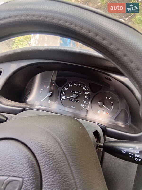 Седан Daewoo Lanos 2006 в Савинцах