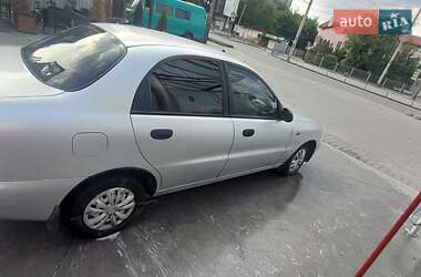 Седан Daewoo Lanos 2008 в 