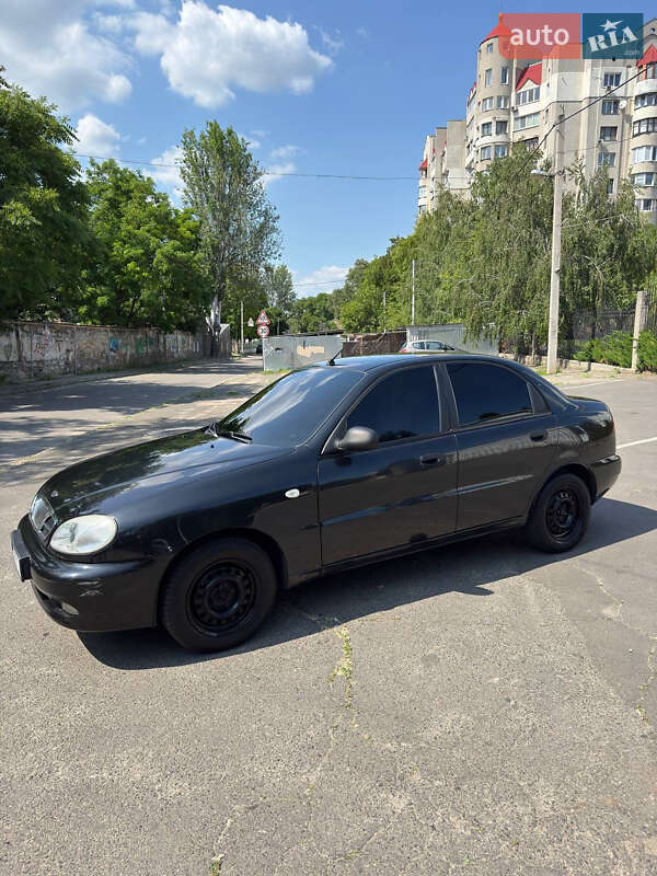 Седан Daewoo Lanos 2008 в 