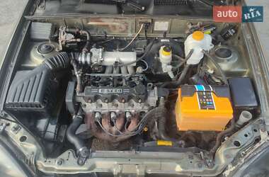 Седан Daewoo Lanos 2003 в 