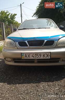 Седан Daewoo Lanos 2004 в Харькове