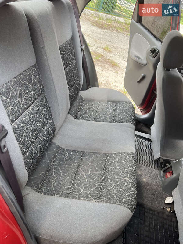 Седан Daewoo Lanos 2008 в Борщеве
