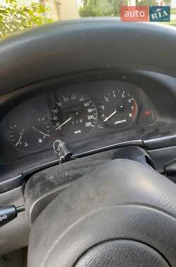 Седан Daewoo Lanos 2002 в 
