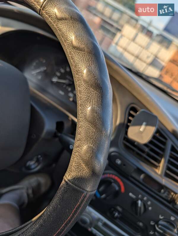 Седан Daewoo Lanos 2005 в Днепре