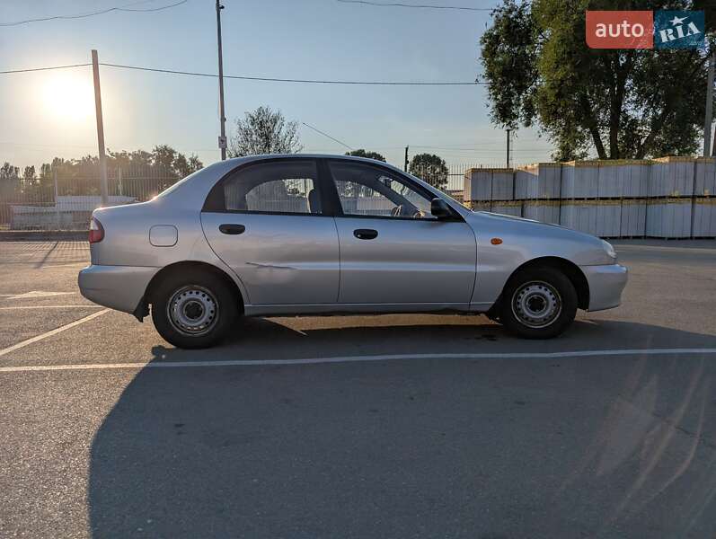 Седан Daewoo Lanos 2005 в Днепре