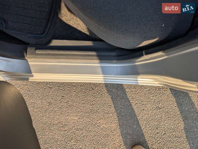 Седан Daewoo Lanos 2005 в Днепре