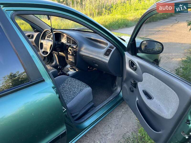 Седан Daewoo Lanos 2006 в Одессе