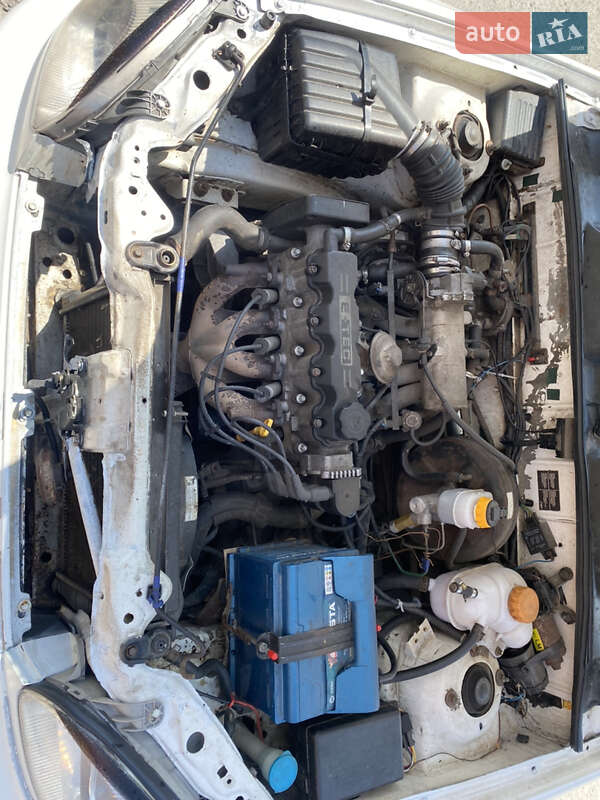 Седан Daewoo Lanos 2003 в Полтаве