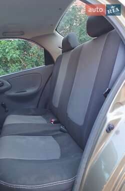 Седан Daewoo Lanos 2004 в 