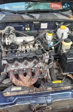 Седан Daewoo Lanos 2004 в Харкові