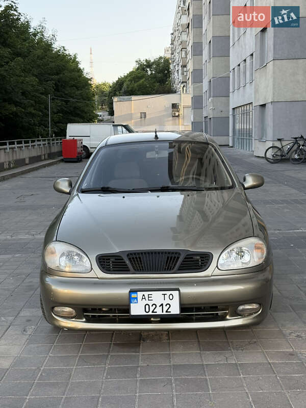 Хэтчбек Daewoo Lanos 2004 в Днепре