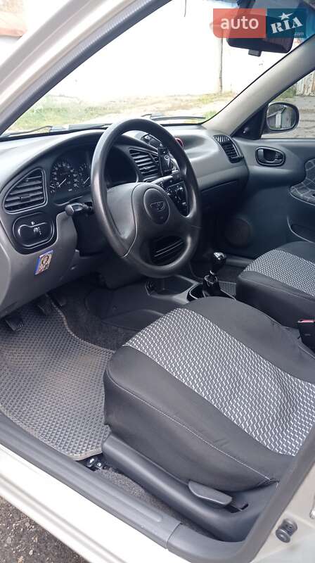 Седан Daewoo Lanos 2003 в Одессе