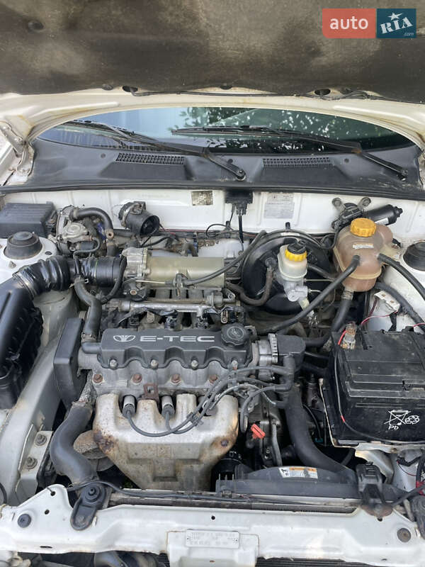 Хэтчбек Daewoo Lanos 1999 в Черкассах