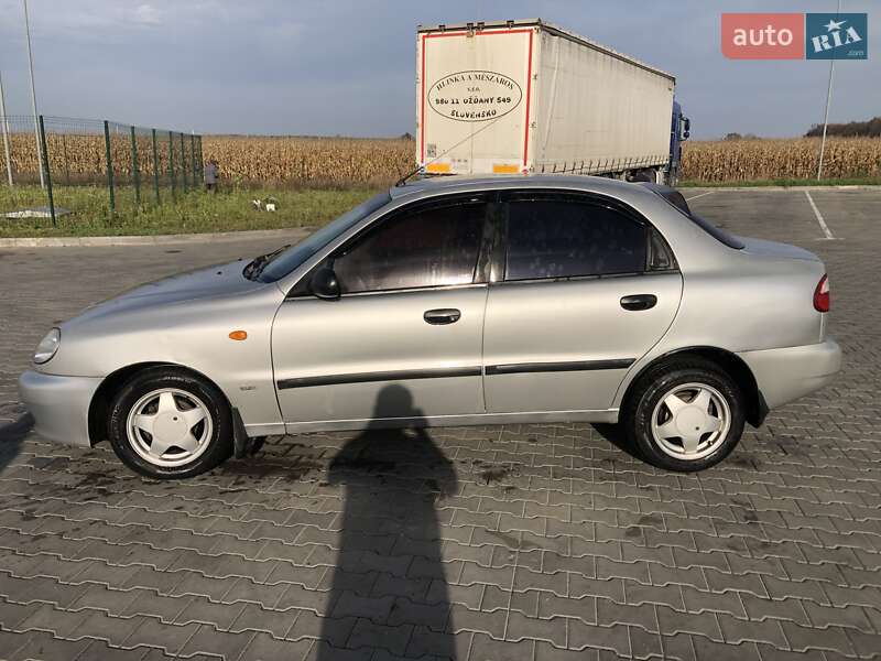 Седан Daewoo Lanos 2004 в Луцьку