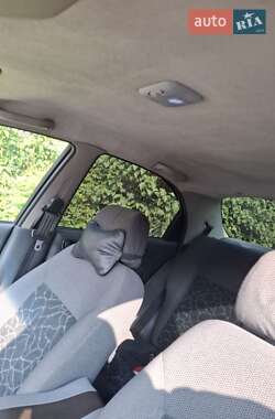 Седан Daewoo Lanos 2003 в Рахові