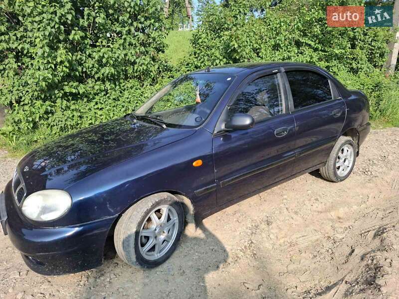 Седан Daewoo Lanos 2003 в Рахові