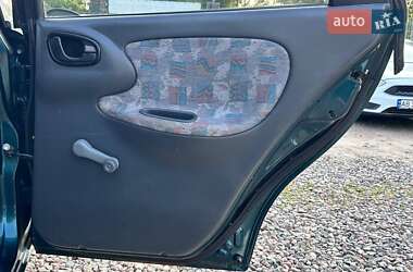 Седан Daewoo Lanos 2002 в 