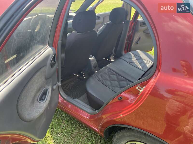 Седан Daewoo Lanos 2008 в Добротворі